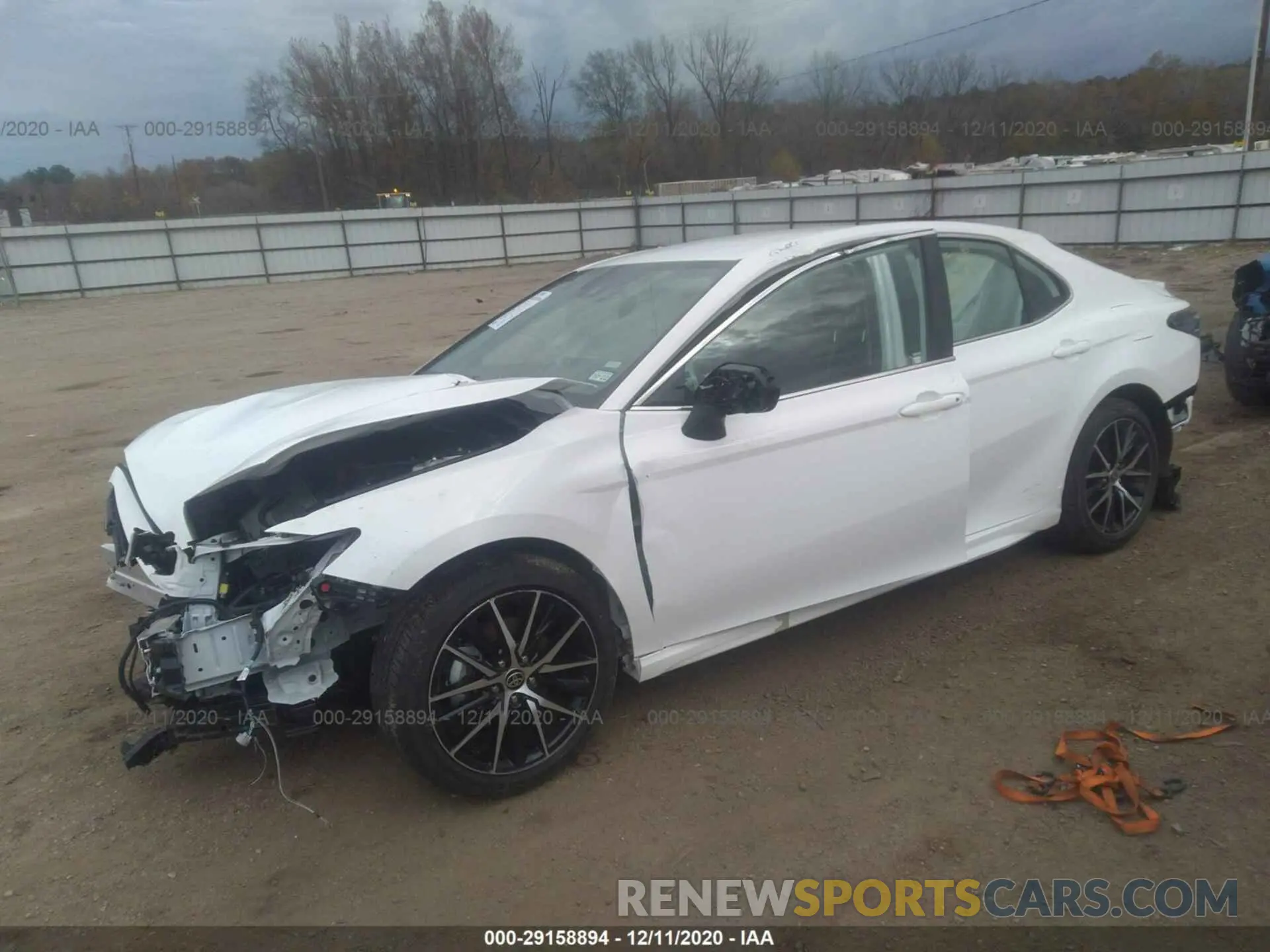 2 fotografías del automóvil dañado 4T1G11AK1MU517559 TOYOTA CAMRY 2021