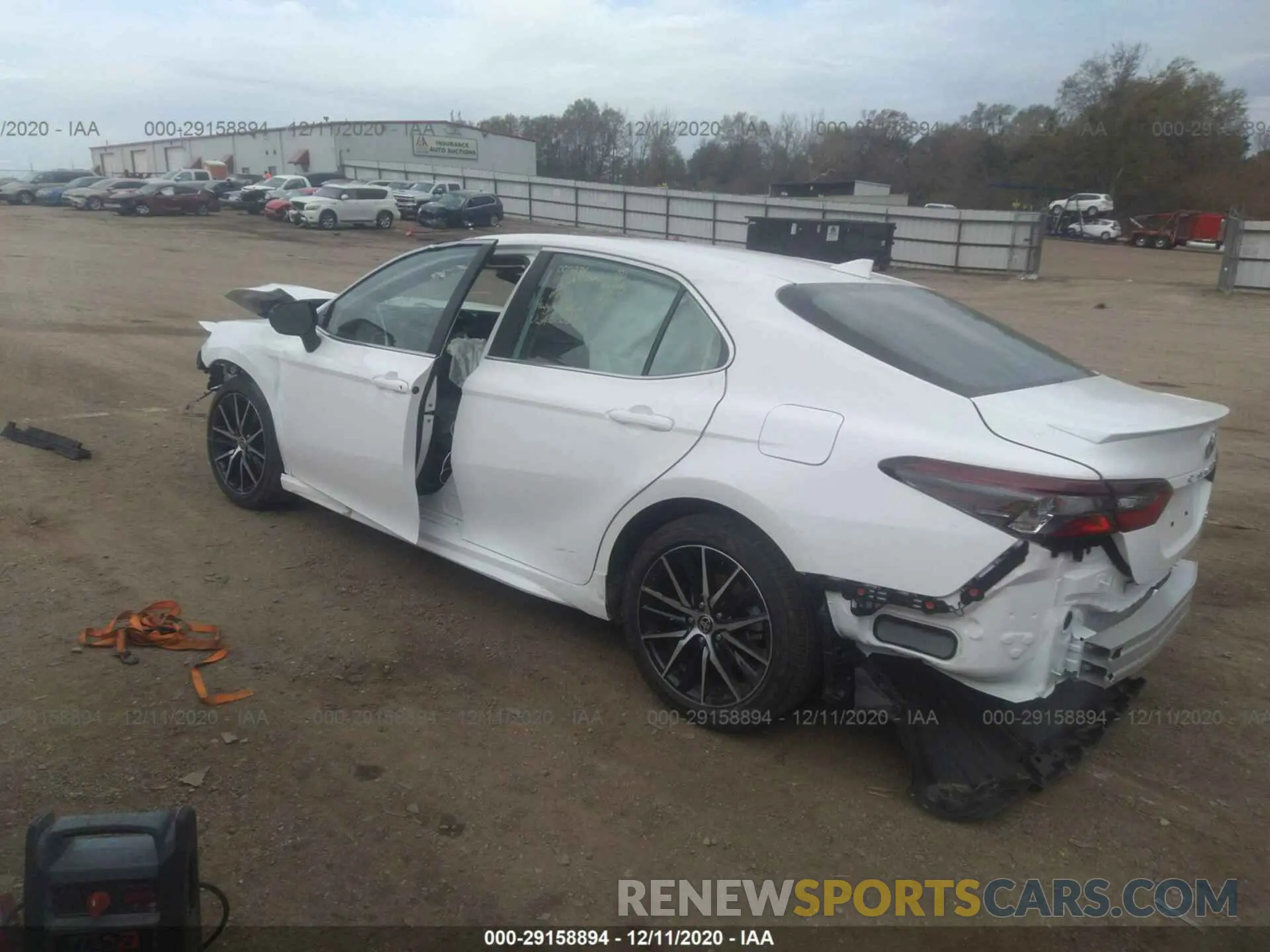 3 fotografías del automóvil dañado 4T1G11AK1MU517559 TOYOTA CAMRY 2021