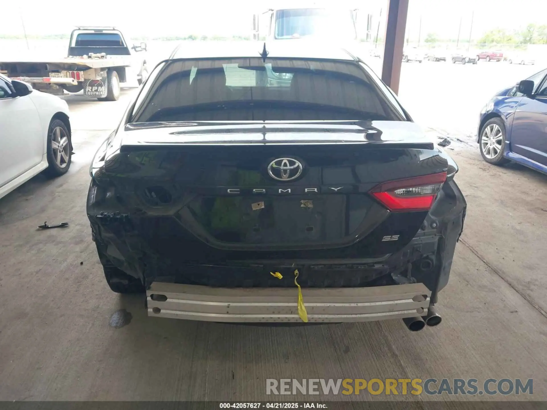 16 fotografías del automóvil dañado 4T1G11AK1MU535592 TOYOTA CAMRY 2021