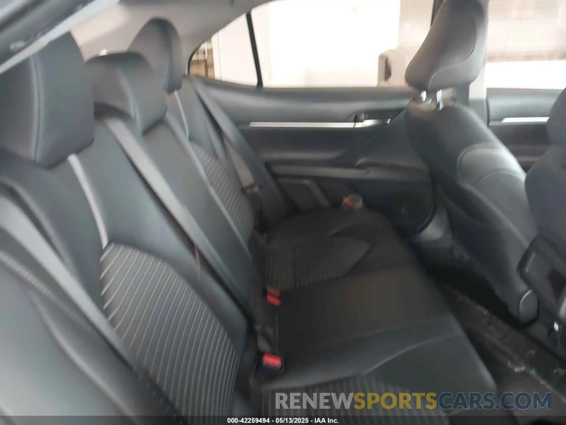 8 fotografías del automóvil dañado 4T1G11AK1MU546821 TOYOTA CAMRY 2021