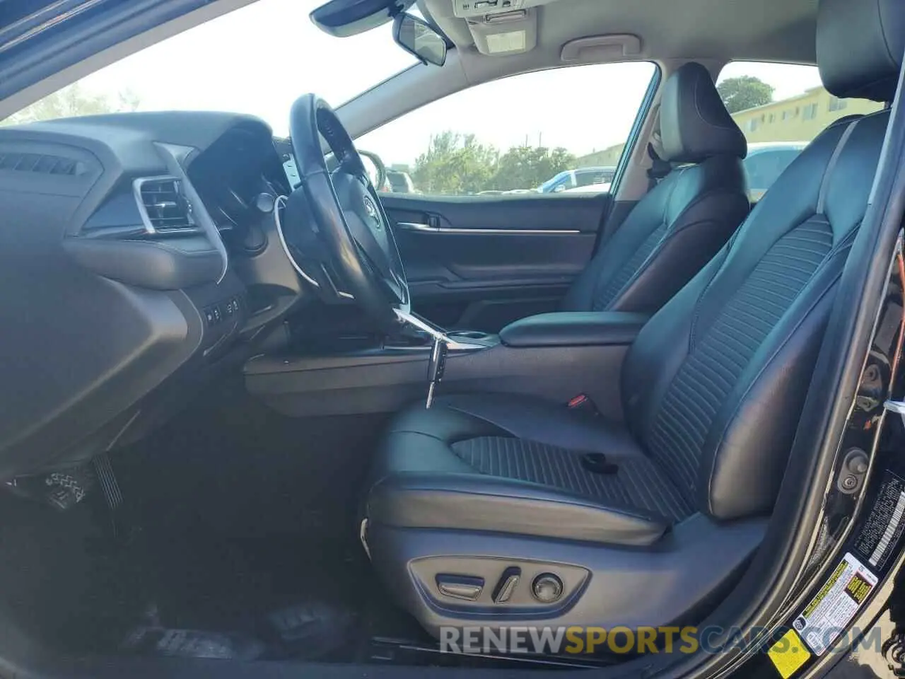 7 fotografías del automóvil dañado 4T1G11AK1MU551646 TOYOTA CAMRY 2021