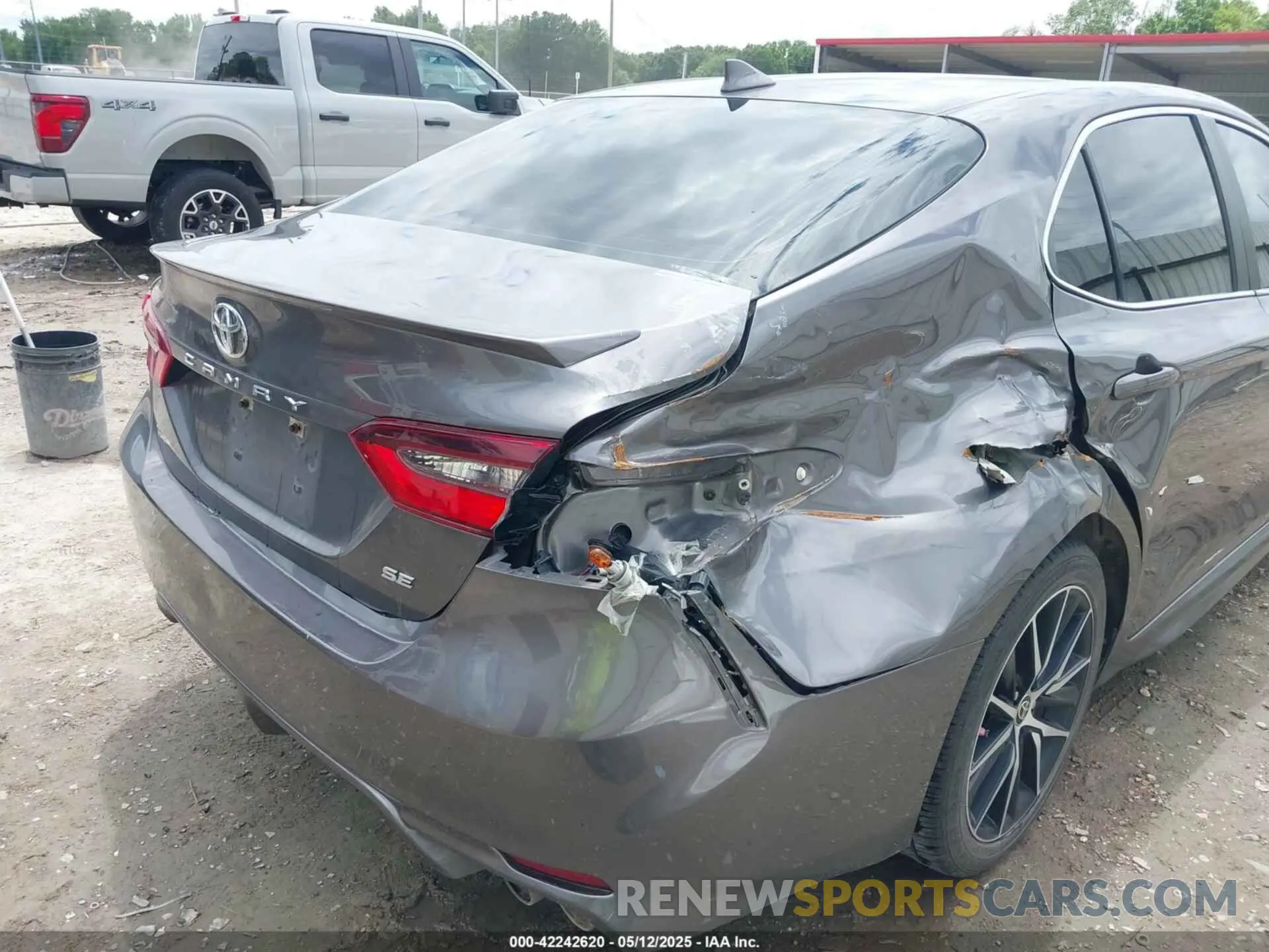 6 fotografías del automóvil dañado 4T1G11AK1MU570911 TOYOTA CAMRY 2021