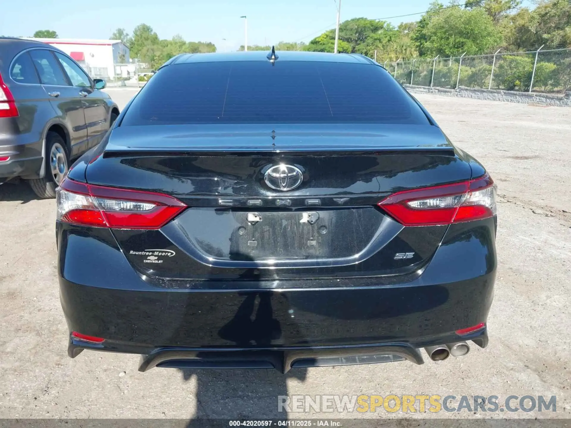 16 fotografías del automóvil dañado 4T1G11AK1MU602787 TOYOTA CAMRY 2021