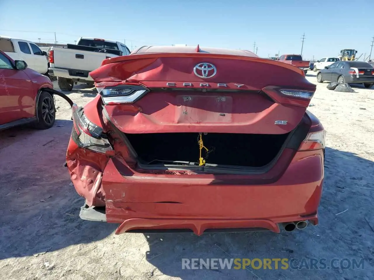 6 fotografías del automóvil dañado 4T1G11AK2MU402629 TOYOTA CAMRY 2021