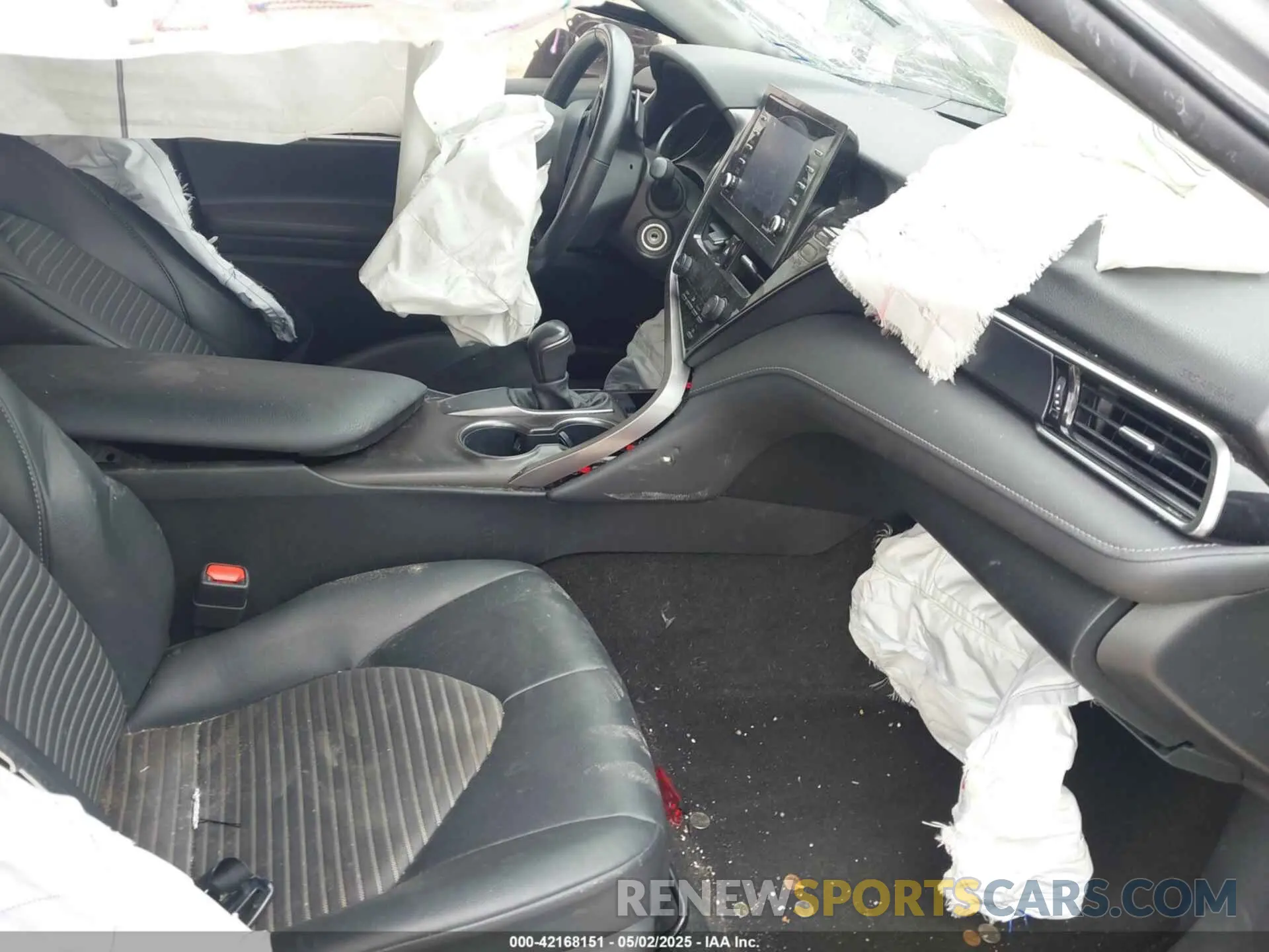 5 fotografías del automóvil dañado 4T1G11AK2MU422475 TOYOTA CAMRY 2021