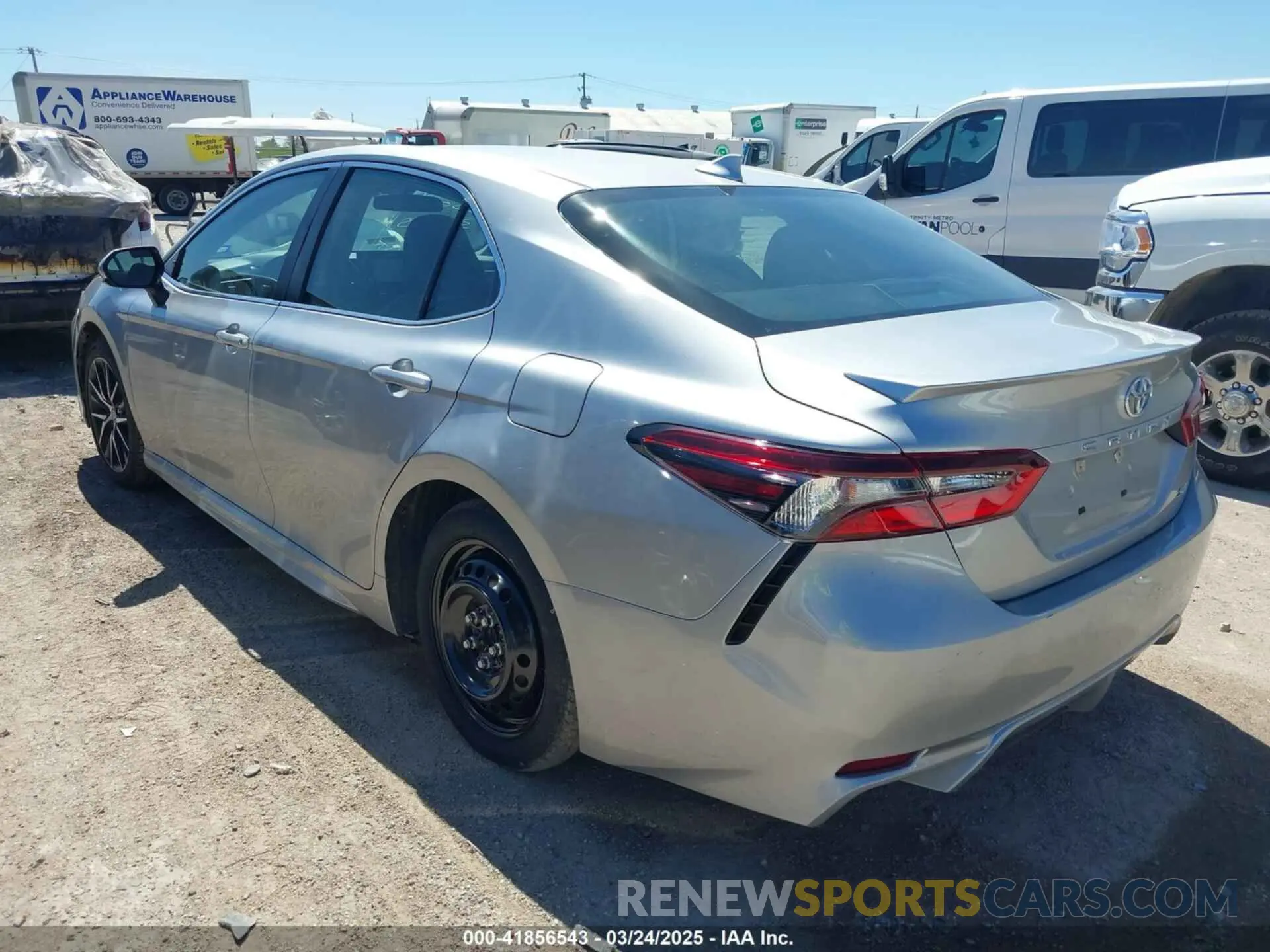 3 fotografías del automóvil dañado 4T1G11AK2MU442936 TOYOTA CAMRY 2021