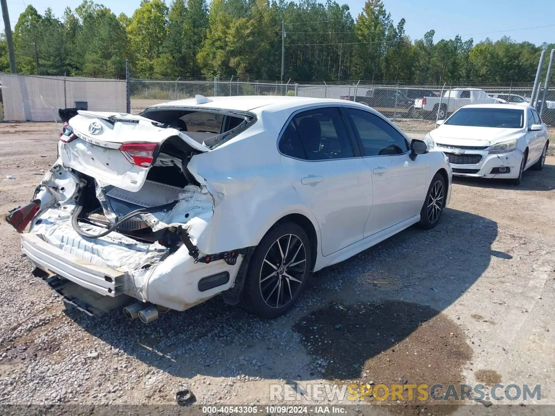 4 fotografías del automóvil dañado 4T1G11AK2MU444928 TOYOTA CAMRY 2021