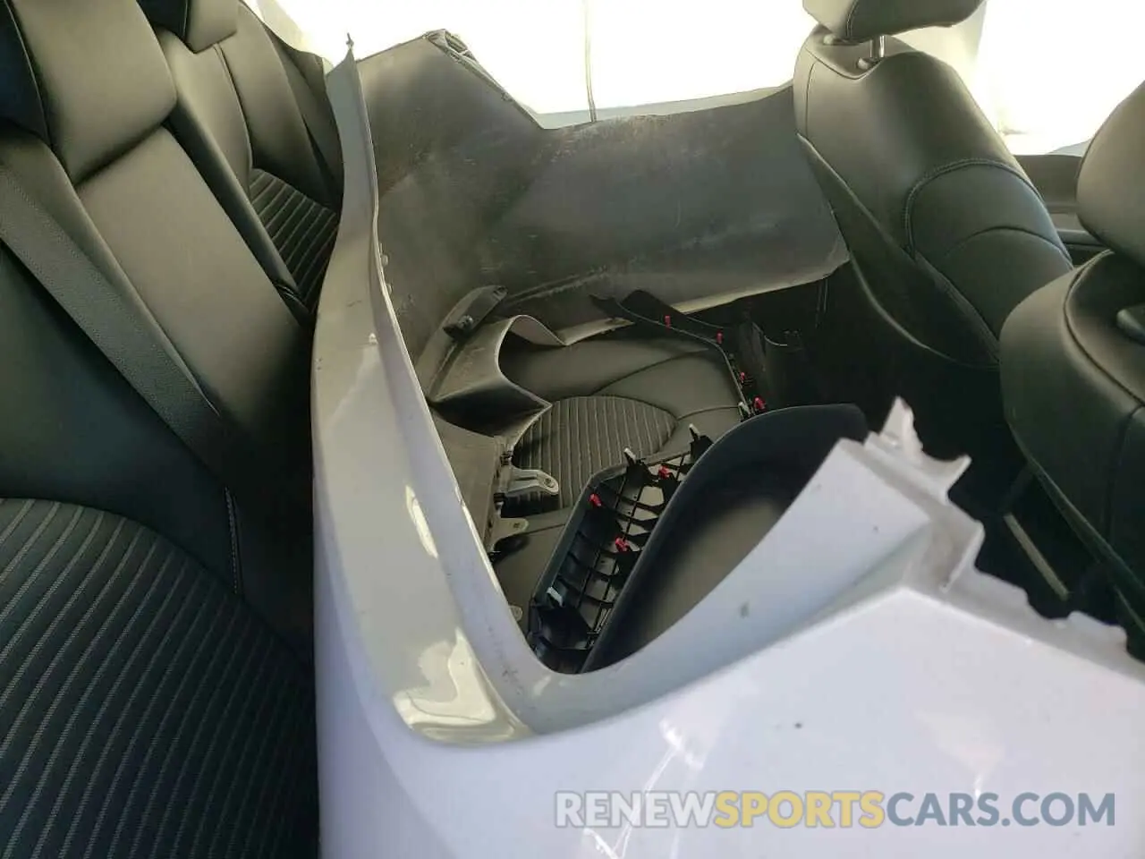 6 fotografías del automóvil dañado 4T1G11AK2MU445061 TOYOTA CAMRY 2021