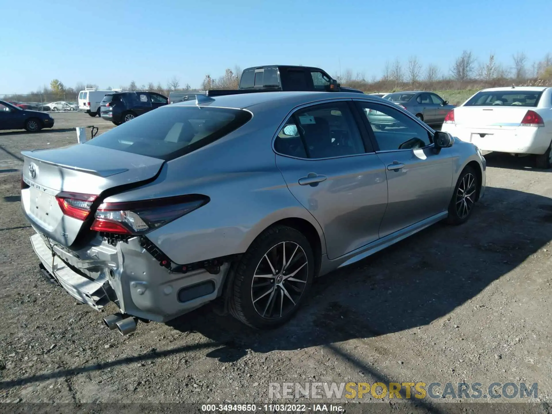 4 fotografías del automóvil dañado 4T1G11AK2MU448056 TOYOTA CAMRY 2021