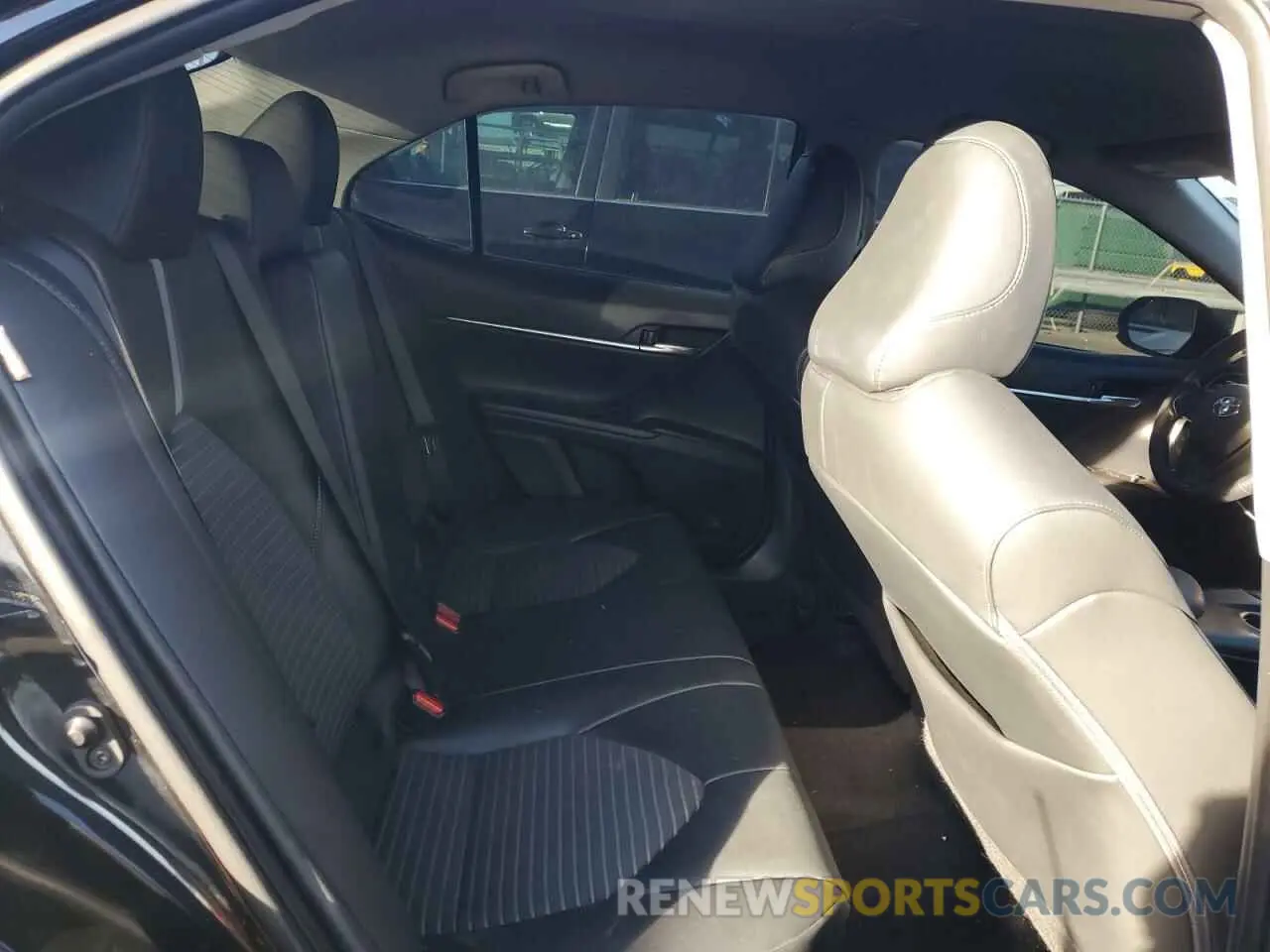 10 fotografías del automóvil dañado 4T1G11AK2MU448123 TOYOTA CAMRY 2021