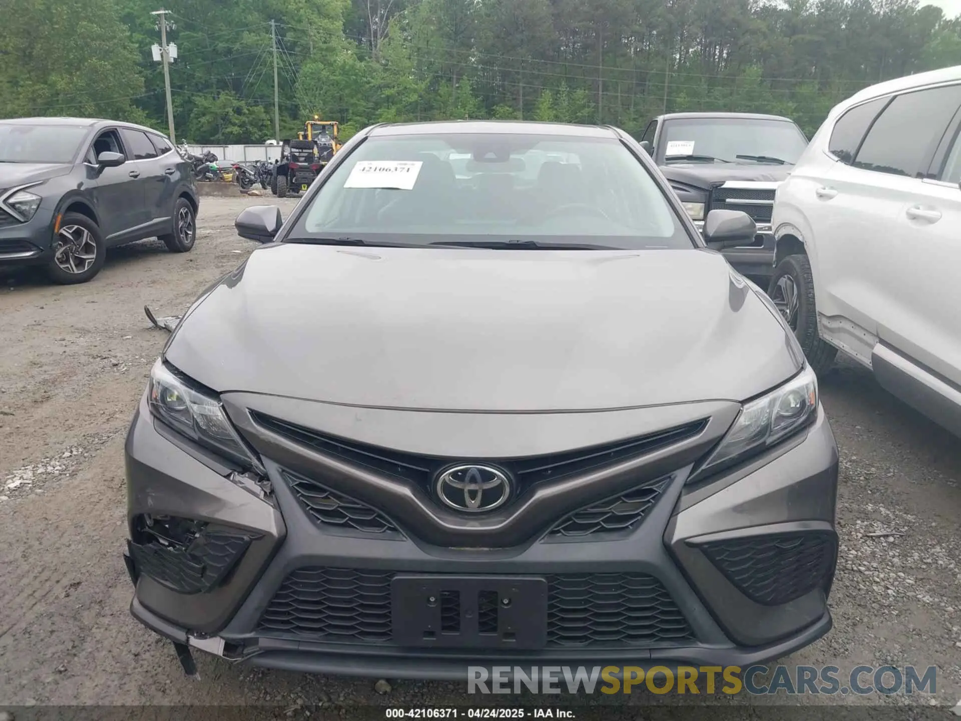 12 fotografías del automóvil dañado 4T1G11AK2MU454794 TOYOTA CAMRY 2021