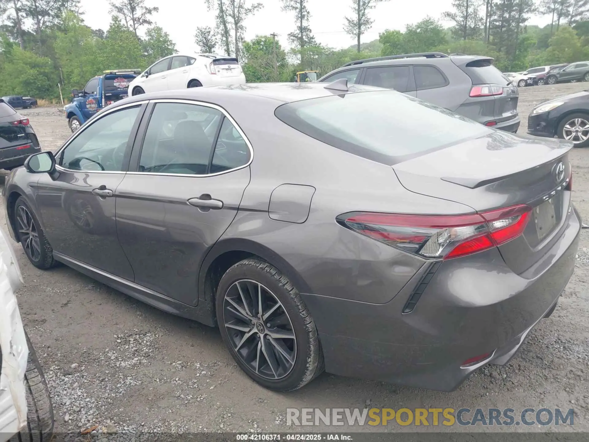 14 fotografías del automóvil dañado 4T1G11AK2MU454794 TOYOTA CAMRY 2021