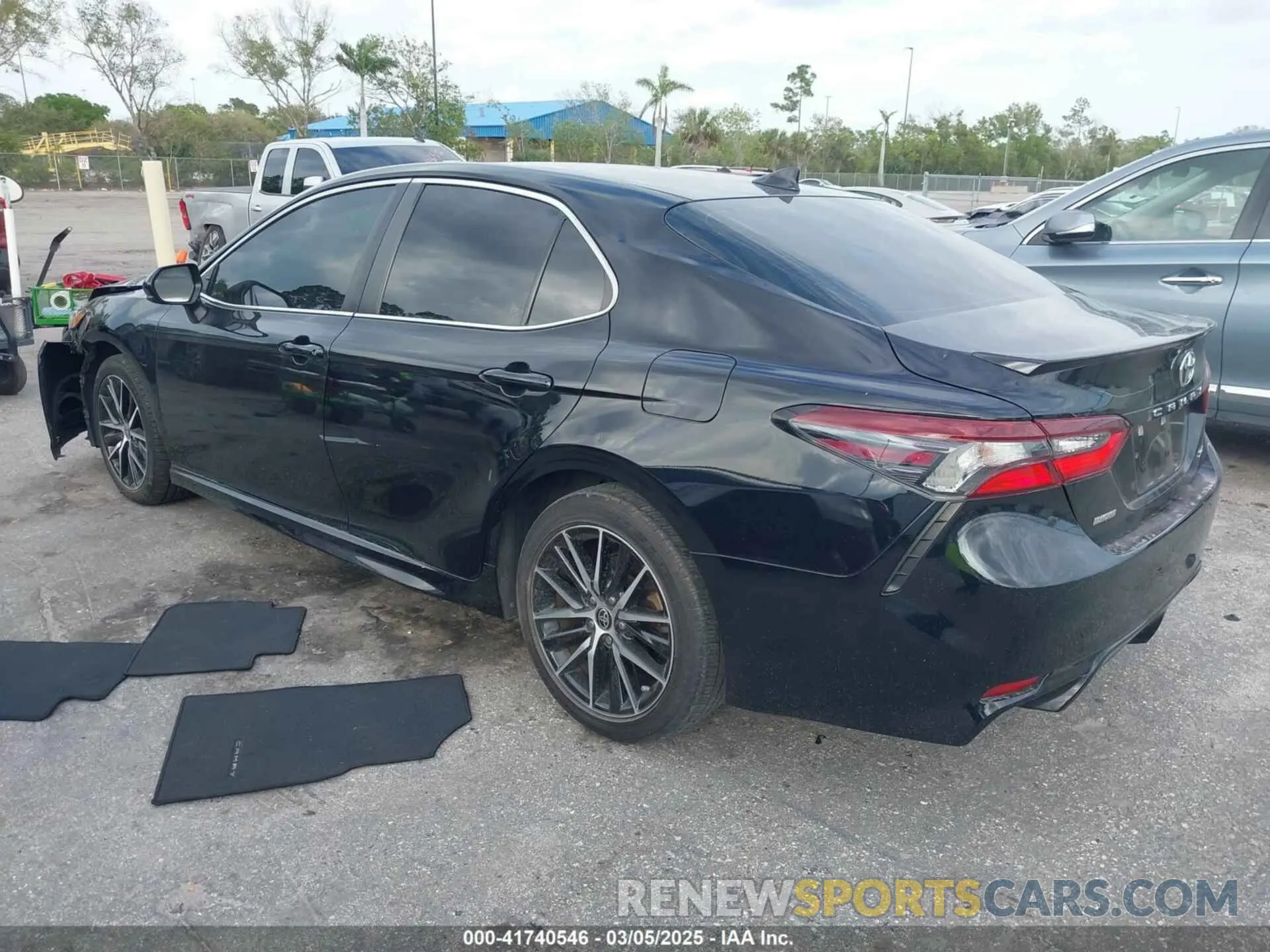 3 fotografías del automóvil dañado 4T1G11AK2MU471174 TOYOTA CAMRY 2021