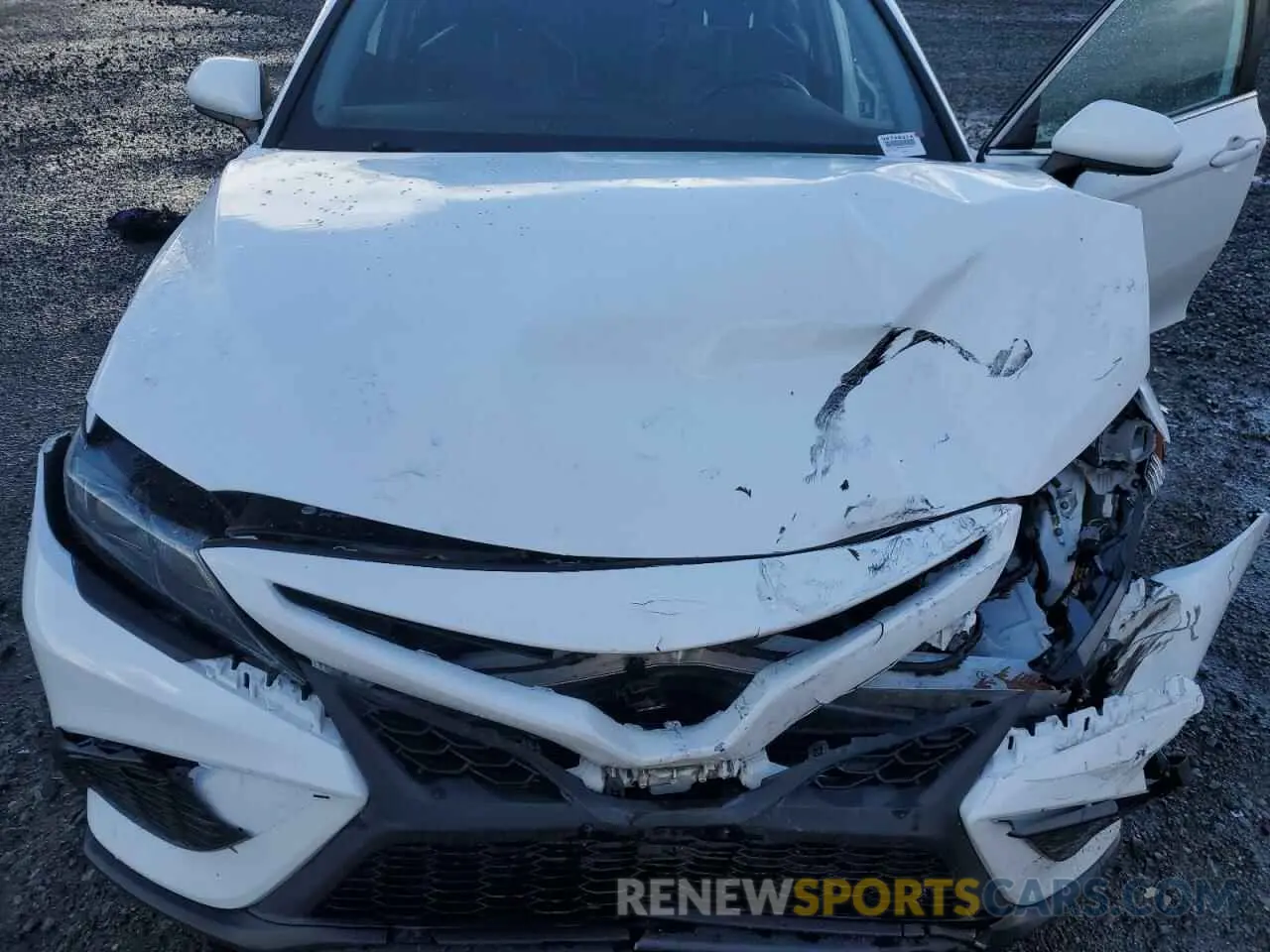 11 fotografías del automóvil dañado 4T1G11AK2MU474821 TOYOTA CAMRY 2021