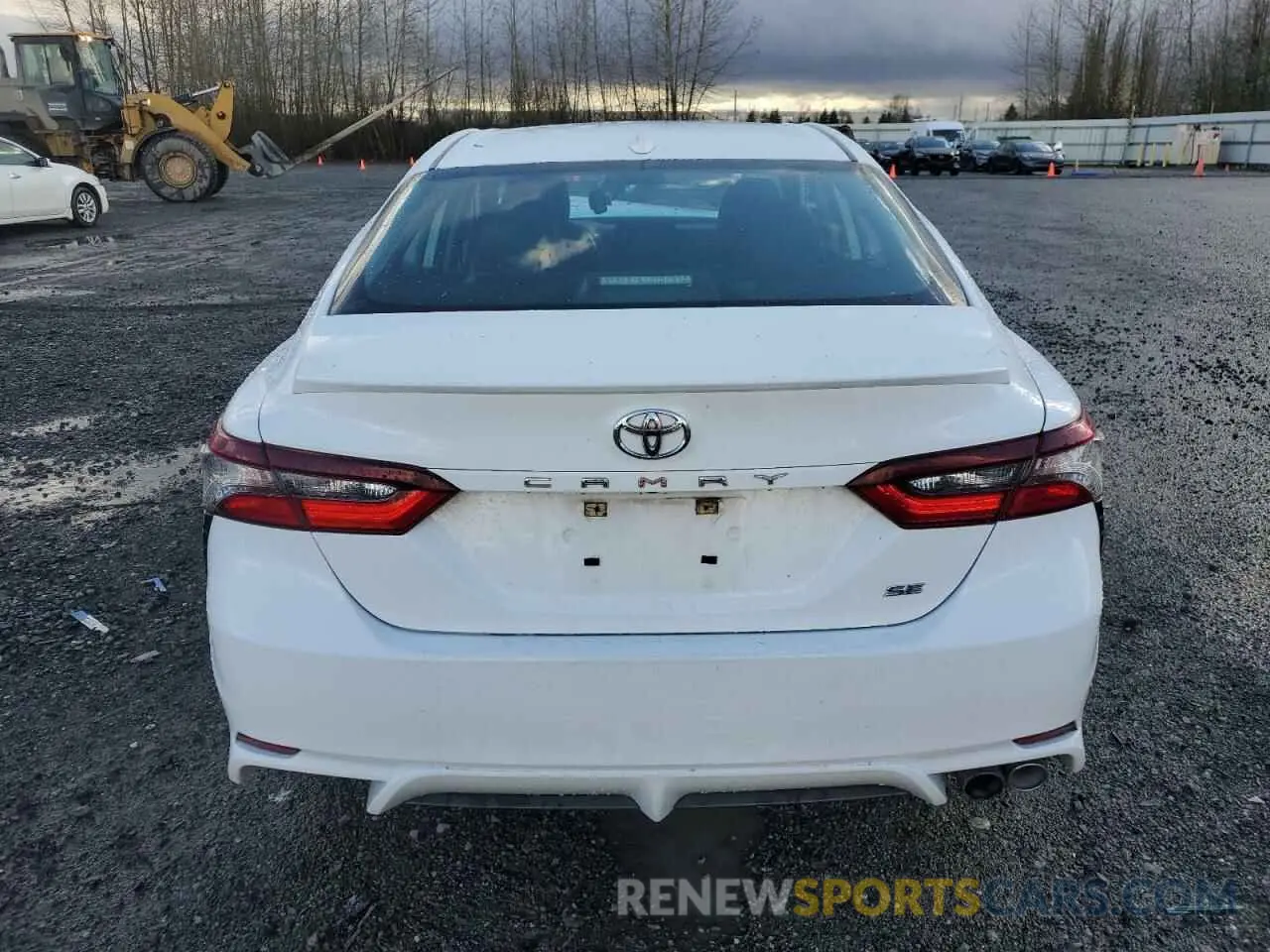 6 fotografías del automóvil dañado 4T1G11AK2MU474821 TOYOTA CAMRY 2021
