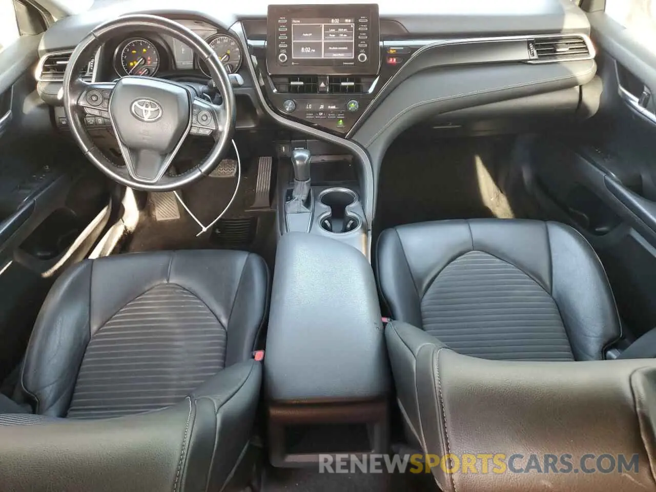 8 fotografías del automóvil dañado 4T1G11AK2MU516856 TOYOTA CAMRY 2021