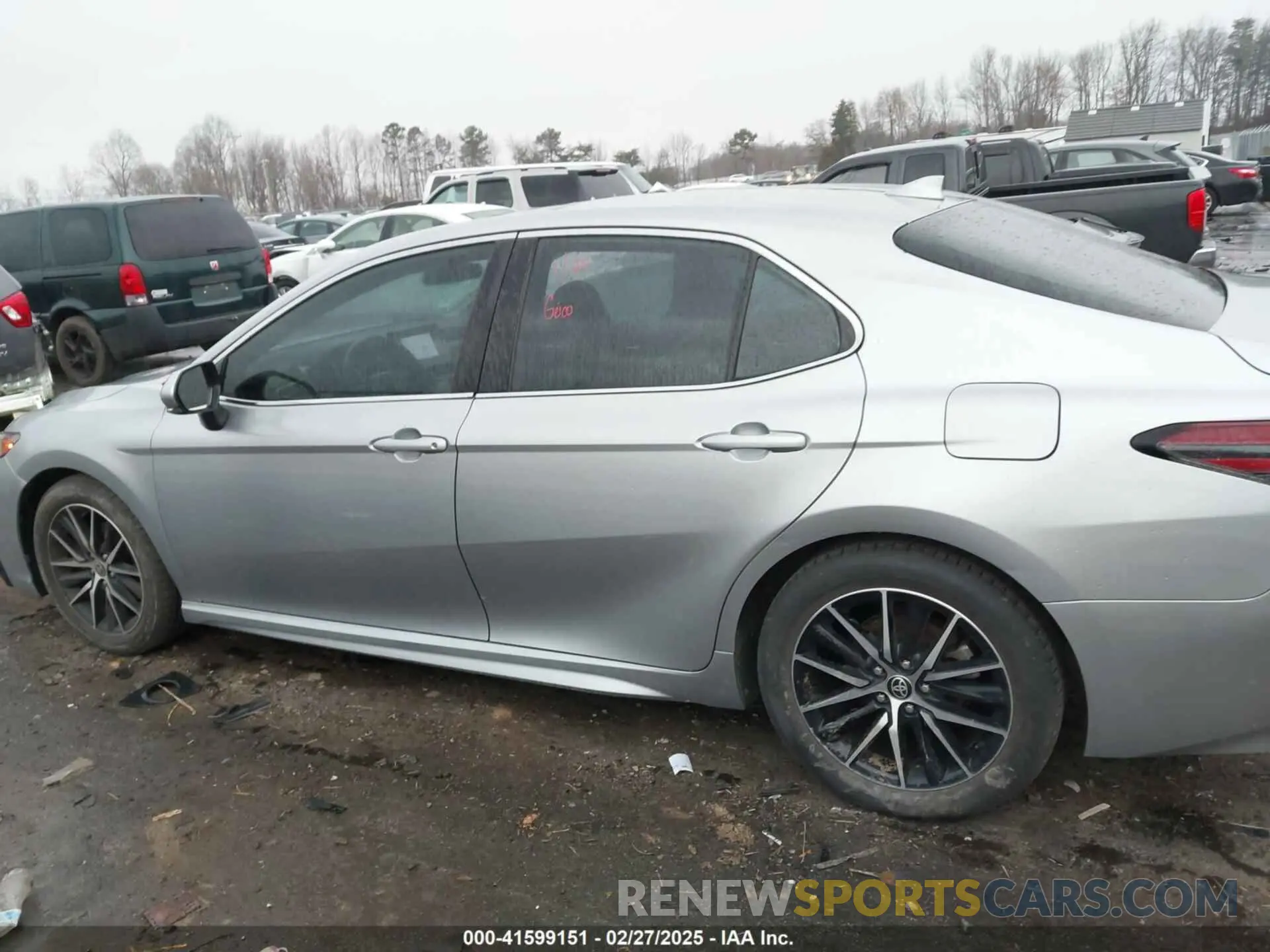 14 fotografías del automóvil dañado 4T1G11AK2MU530613 TOYOTA CAMRY 2021