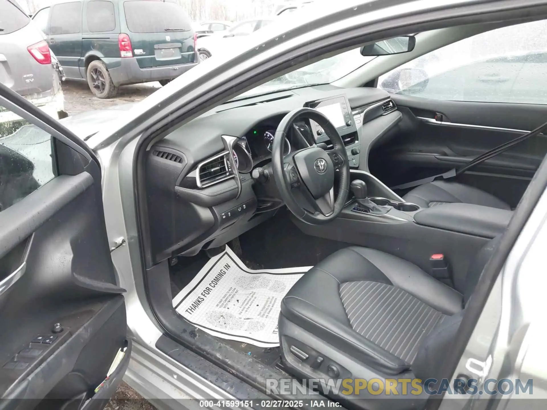 5 fotografías del automóvil dañado 4T1G11AK2MU530613 TOYOTA CAMRY 2021