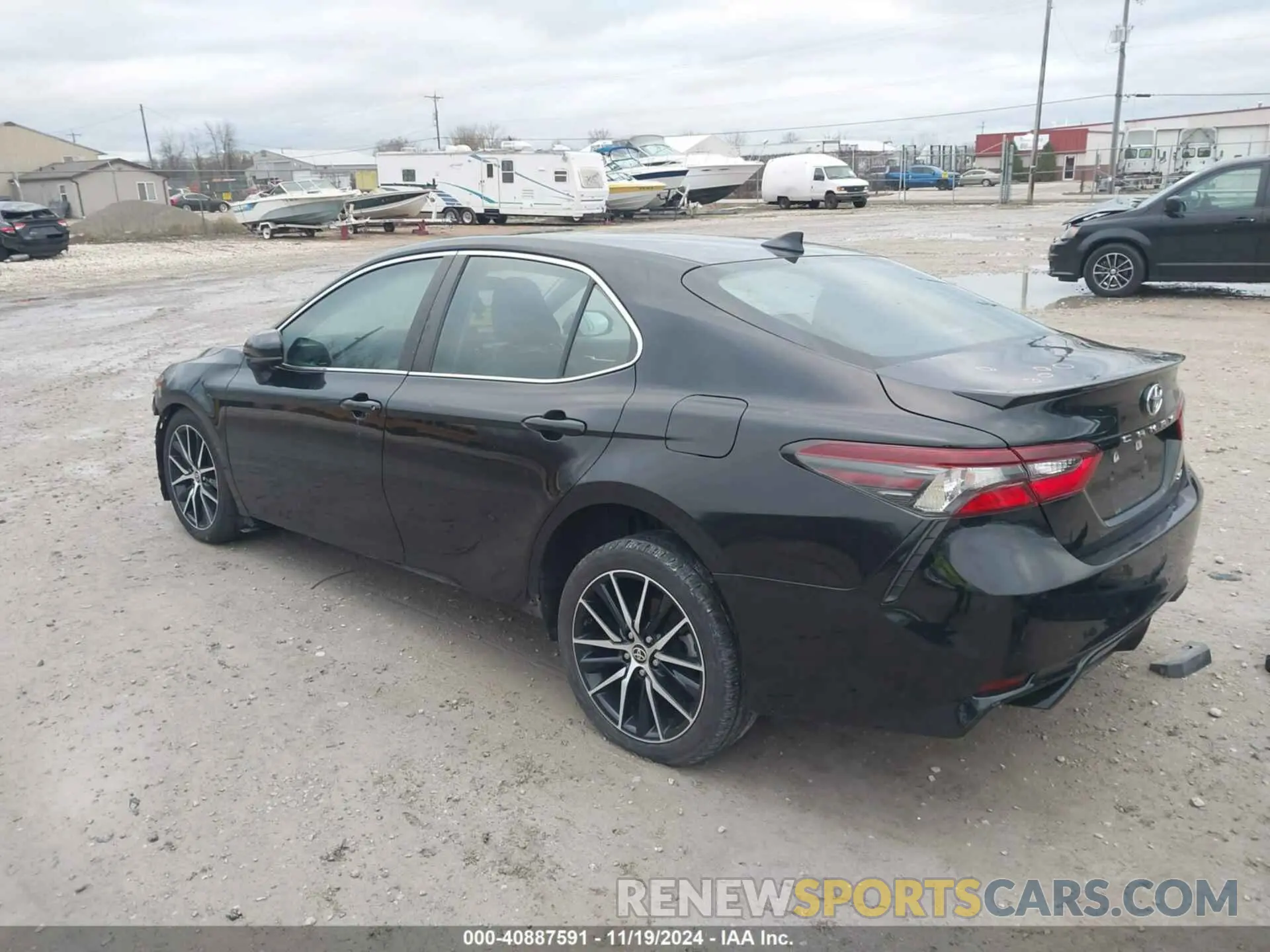 3 fotografías del automóvil dañado 4T1G11AK2MU541031 TOYOTA CAMRY 2021