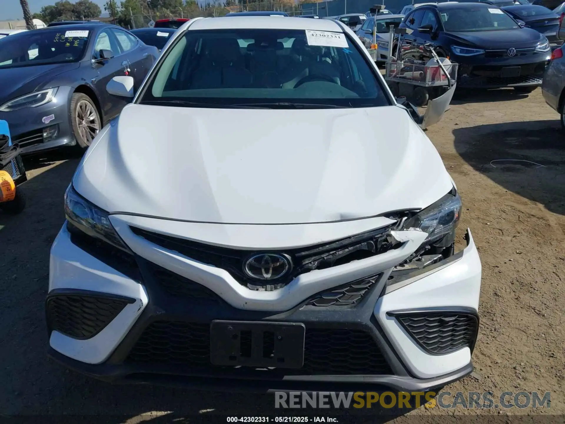 13 fotografías del automóvil dañado 4T1G11AK2MU545807 TOYOTA CAMRY 2021