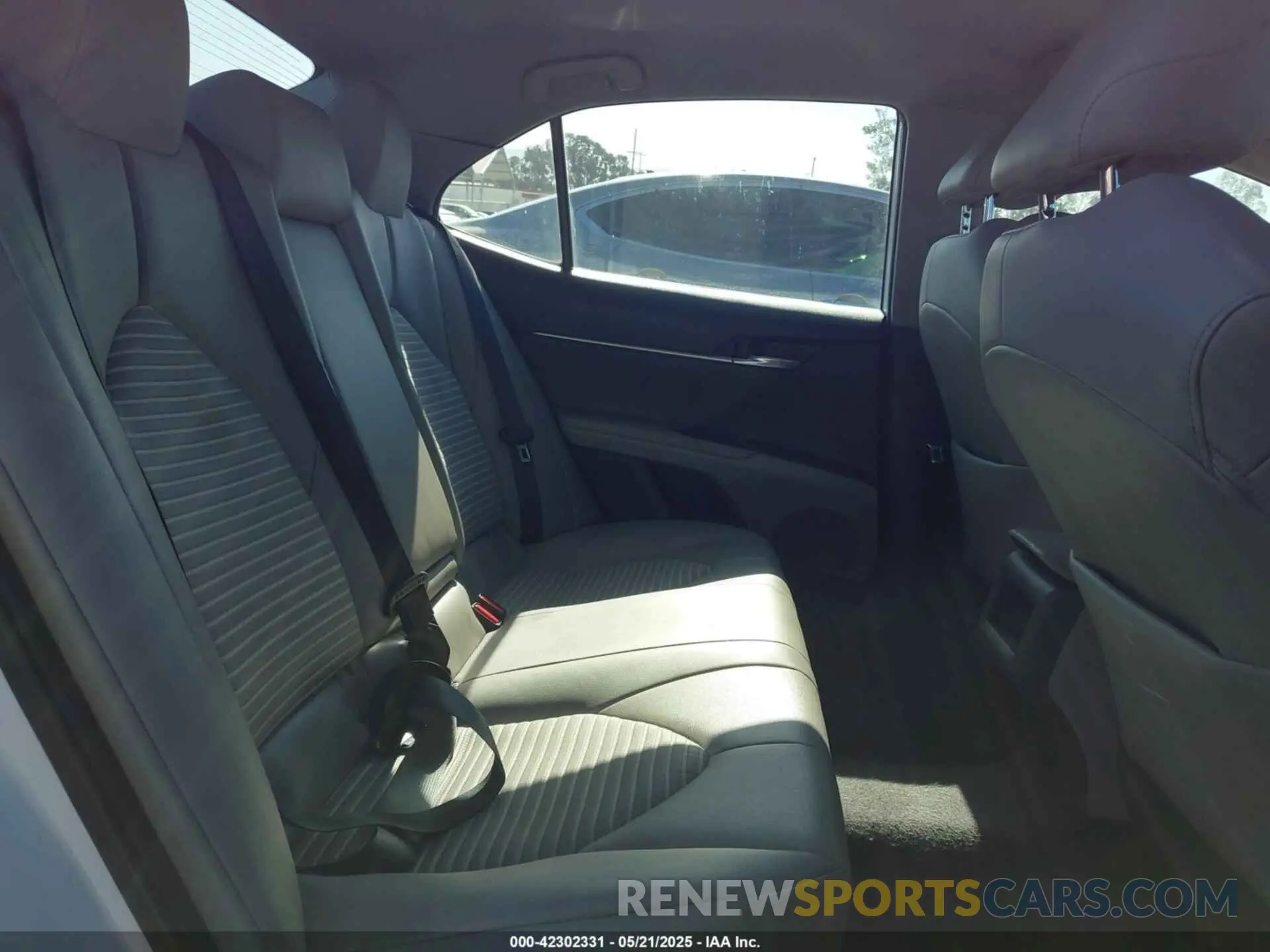 8 fotografías del automóvil dañado 4T1G11AK2MU545807 TOYOTA CAMRY 2021