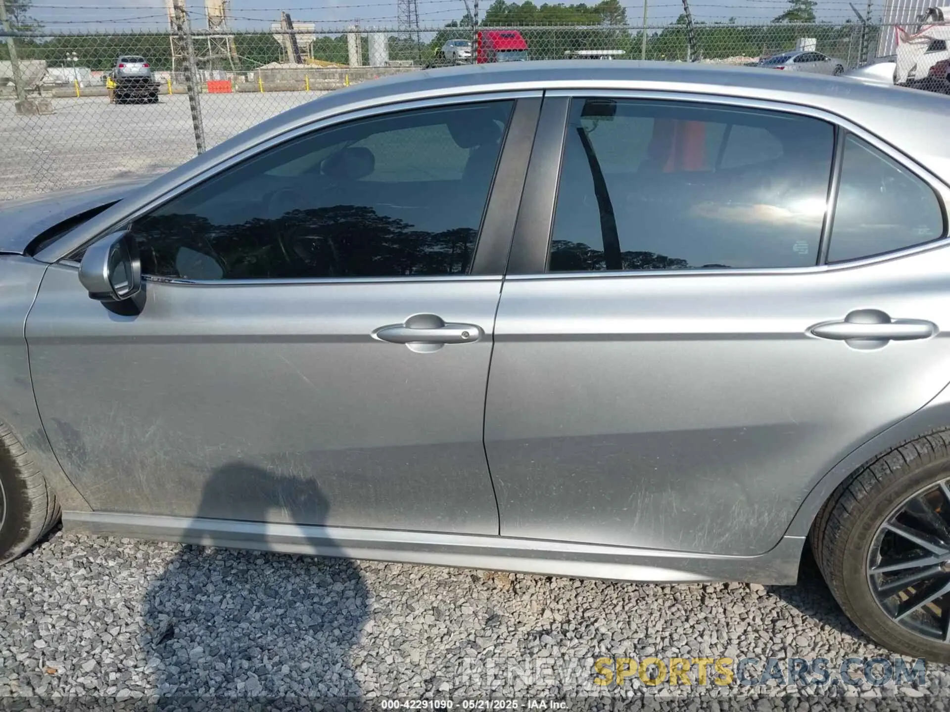 15 fotografías del automóvil dañado 4T1G11AK2MU556919 TOYOTA CAMRY 2021