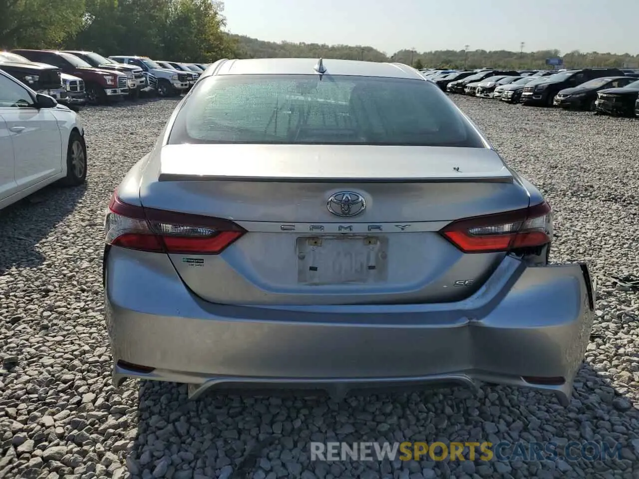 6 fotografías del automóvil dañado 4T1G11AK2MU559321 TOYOTA CAMRY 2021