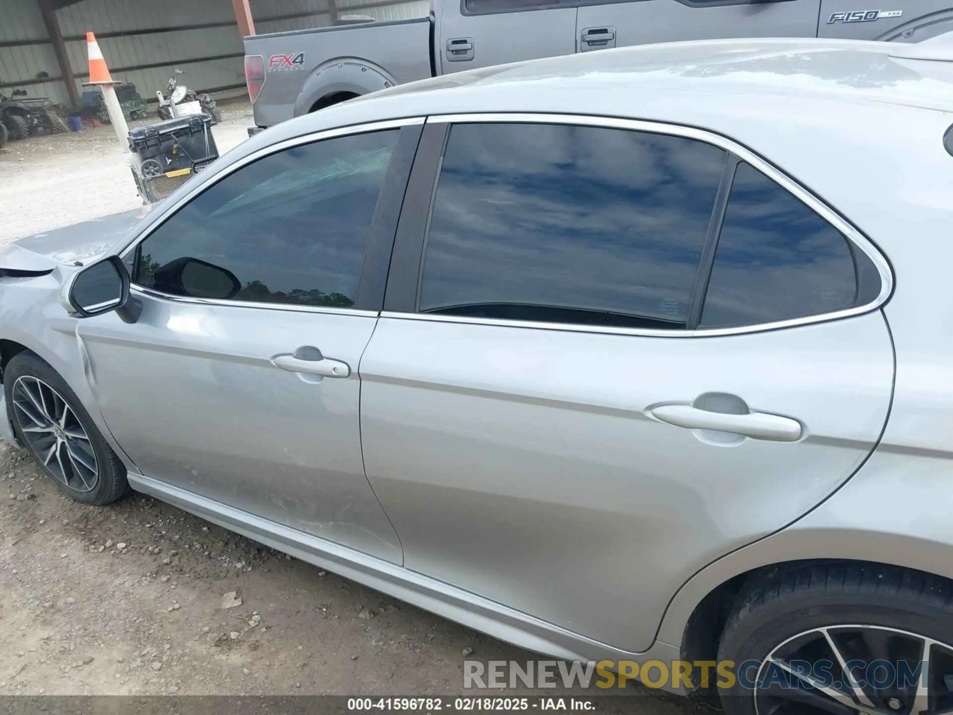 14 fotografías del automóvil dañado 4T1G11AK2MU559612 TOYOTA CAMRY 2021