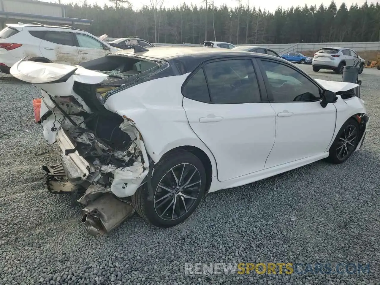 3 fotografías del automóvil dañado 4T1G11AK2MU563014 TOYOTA CAMRY 2021