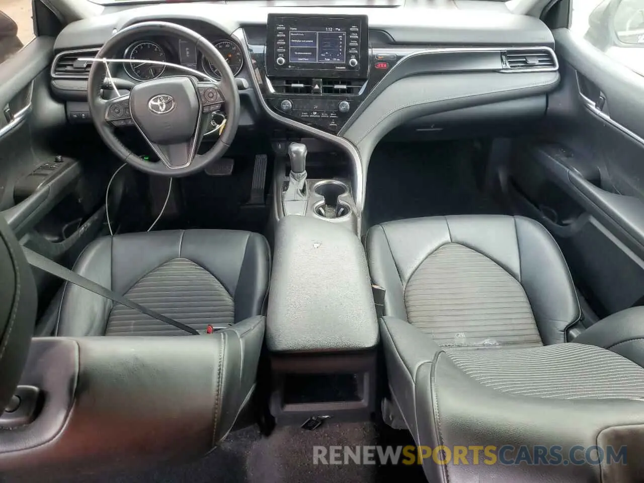 8 fotografías del automóvil dañado 4T1G11AK2MU563031 TOYOTA CAMRY 2021