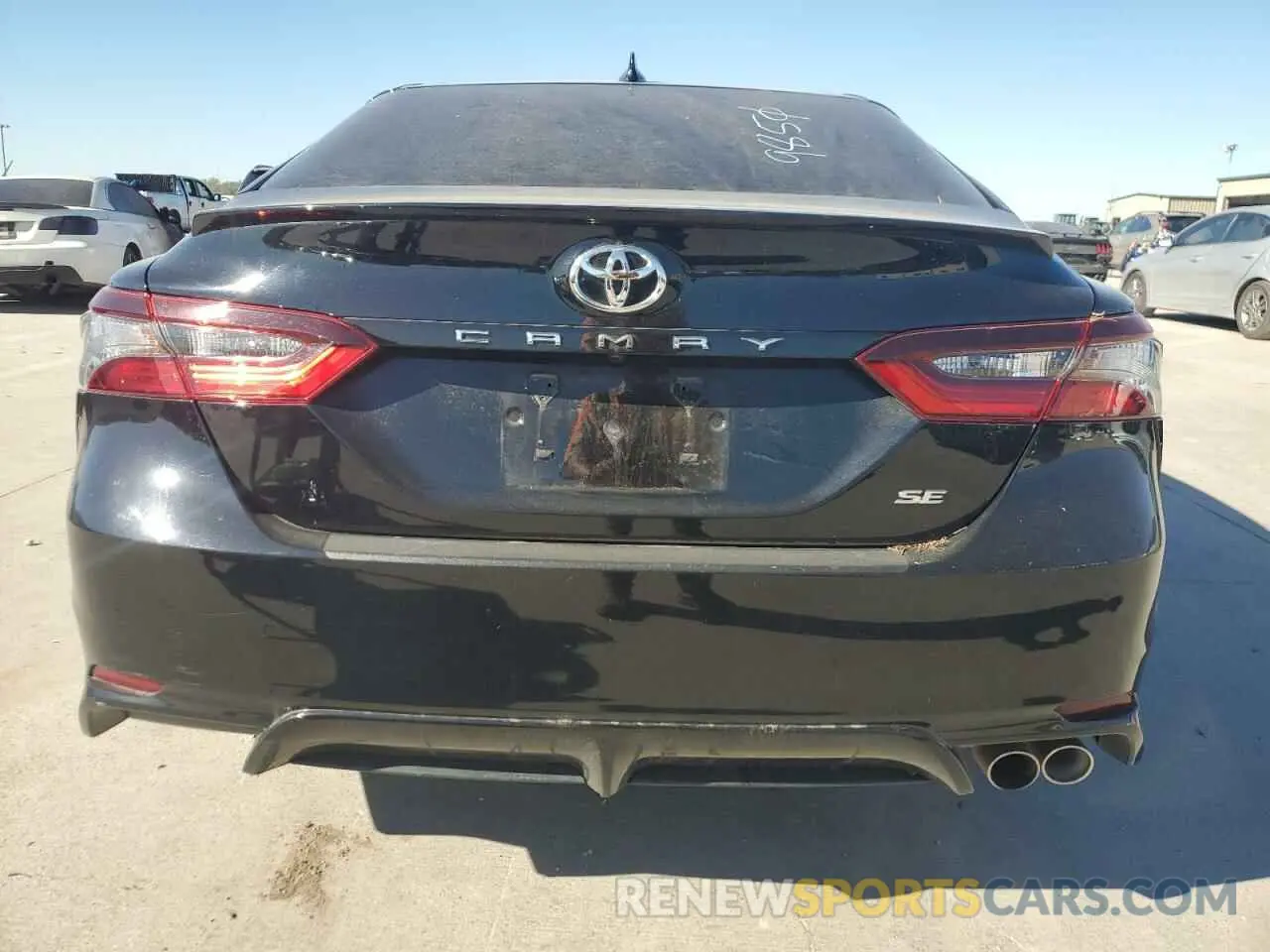 6 fotografías del automóvil dañado 4T1G11AK2MU574952 TOYOTA CAMRY 2021