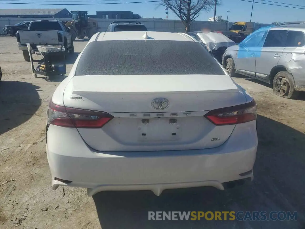 6 fotografías del automóvil dañado 4T1G11AK2MU587507 TOYOTA CAMRY 2021