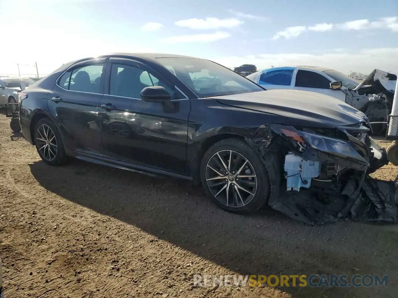 4 fotografías del automóvil dañado 4T1G11AK2MU592660 TOYOTA CAMRY 2021