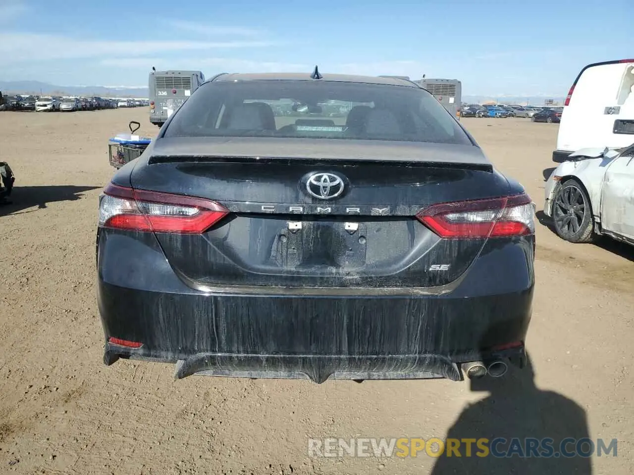 6 fotografías del automóvil dañado 4T1G11AK2MU592660 TOYOTA CAMRY 2021