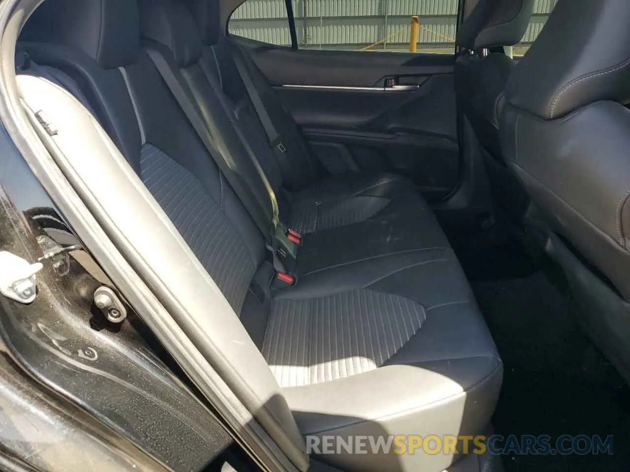 10 fotografías del automóvil dañado 4T1G11AK2MU599477 TOYOTA CAMRY 2021