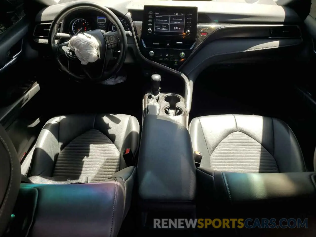 8 fotografías del automóvil dañado 4T1G11AK2MU599477 TOYOTA CAMRY 2021