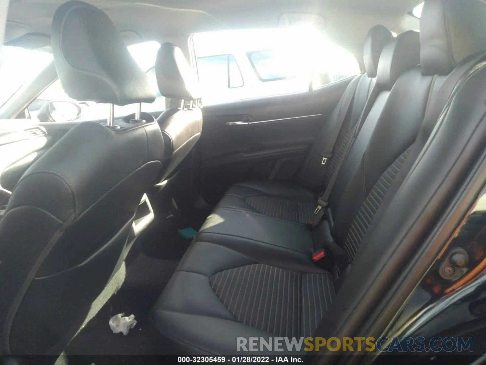 8 fotografías del automóvil dañado 4T1G11AK3MU420010 TOYOTA CAMRY 2021
