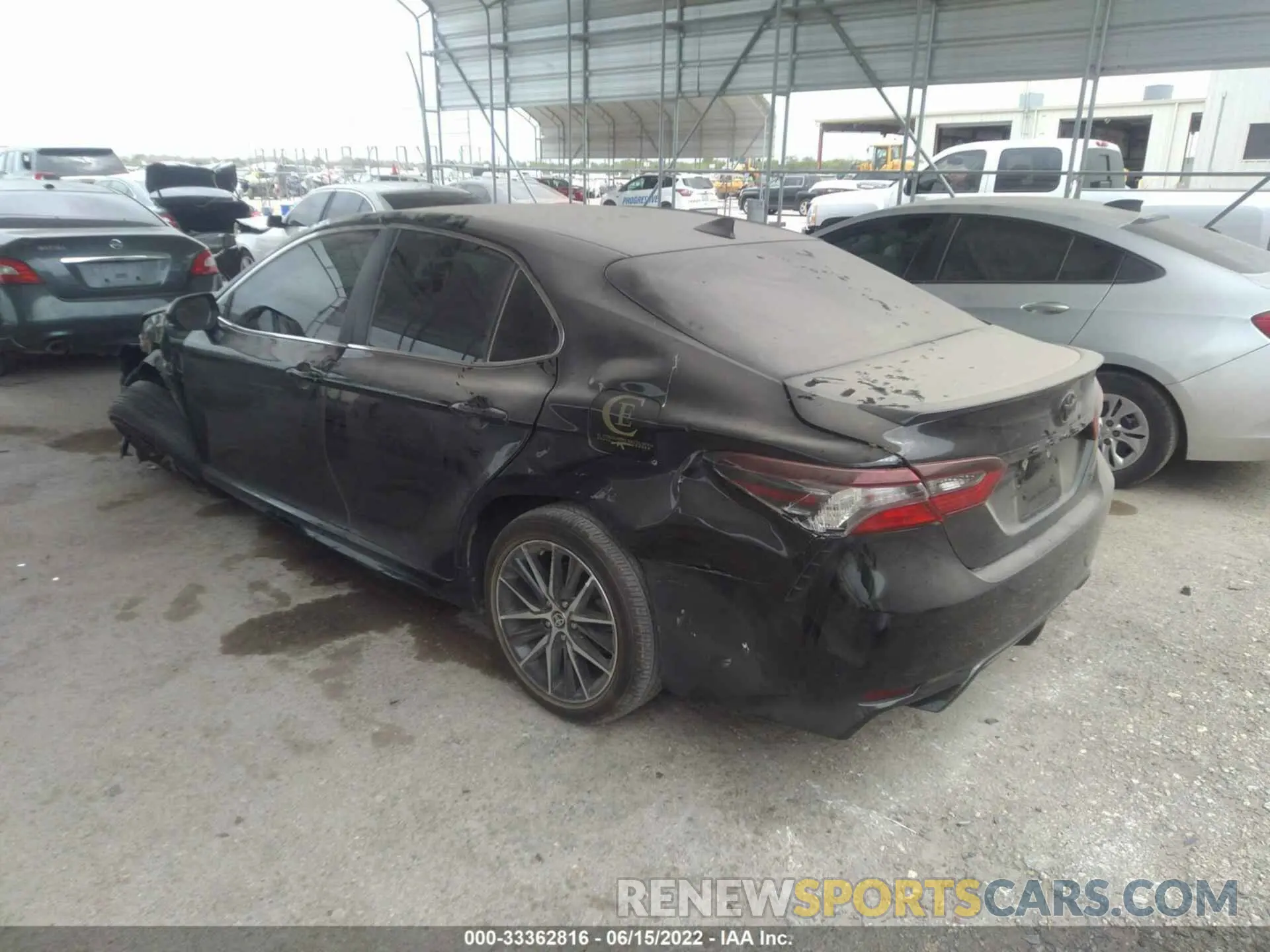 3 fotografías del automóvil dañado 4T1G11AK3MU420766 TOYOTA CAMRY 2021