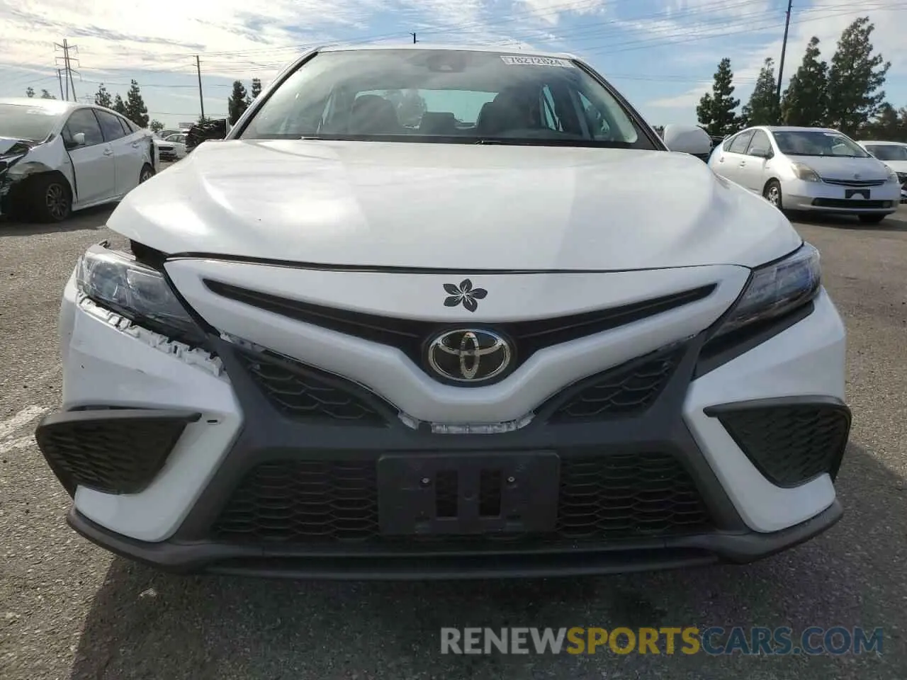 5 fotografías del automóvil dañado 4T1G11AK3MU421982 TOYOTA CAMRY 2021