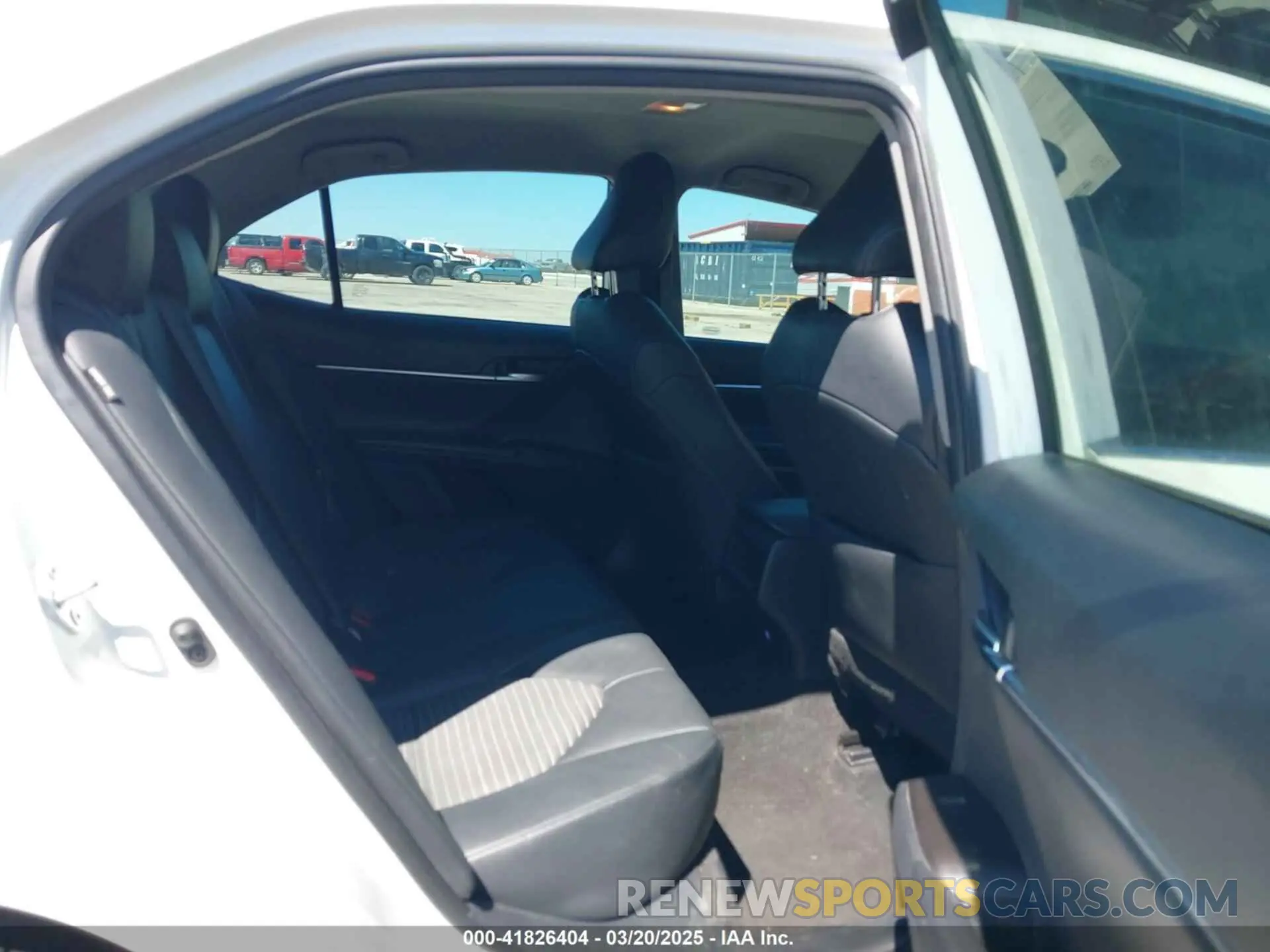 8 fotografías del automóvil dañado 4T1G11AK3MU422419 TOYOTA CAMRY 2021