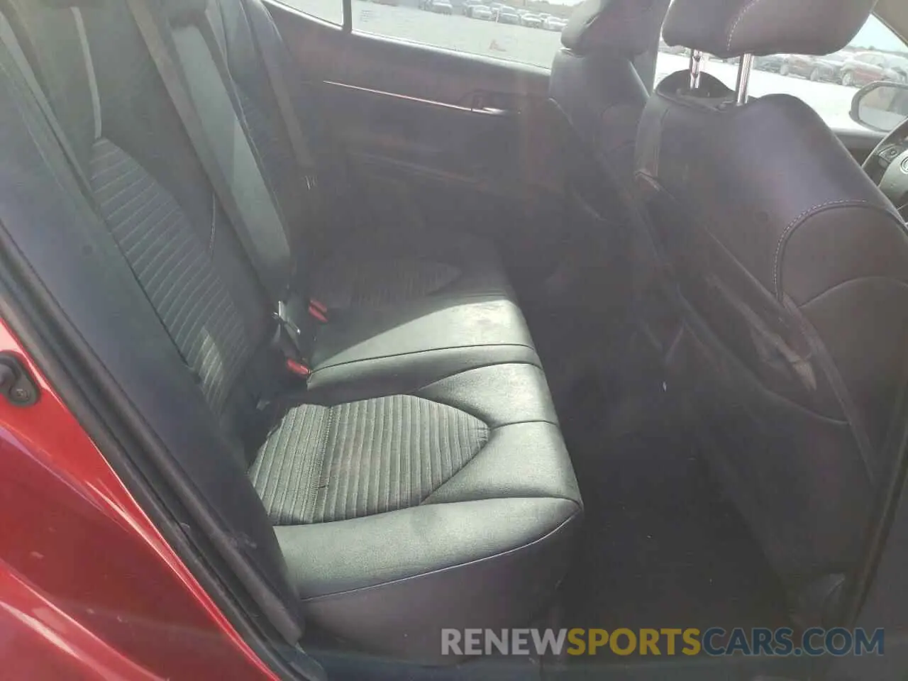 10 fotografías del automóvil dañado 4T1G11AK3MU425224 TOYOTA CAMRY 2021