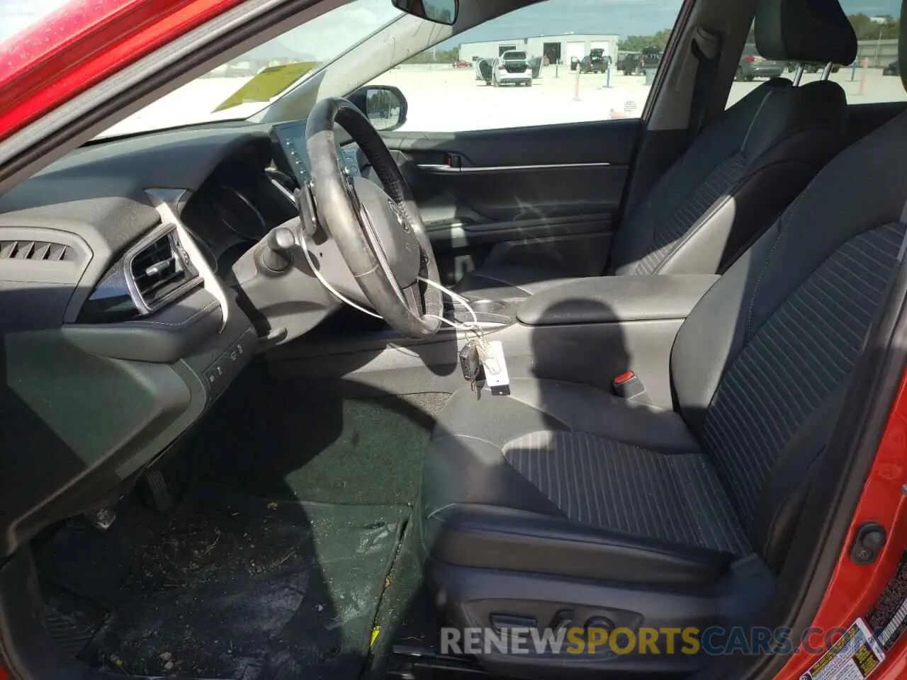 7 fotografías del automóvil dañado 4T1G11AK3MU425224 TOYOTA CAMRY 2021
