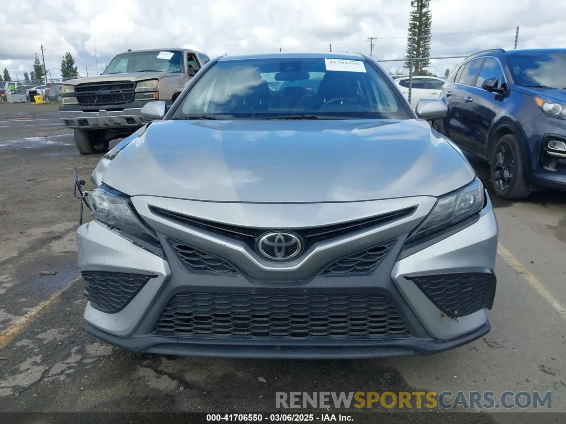 13 fotografías del automóvil dañado 4T1G11AK3MU427586 TOYOTA CAMRY 2021
