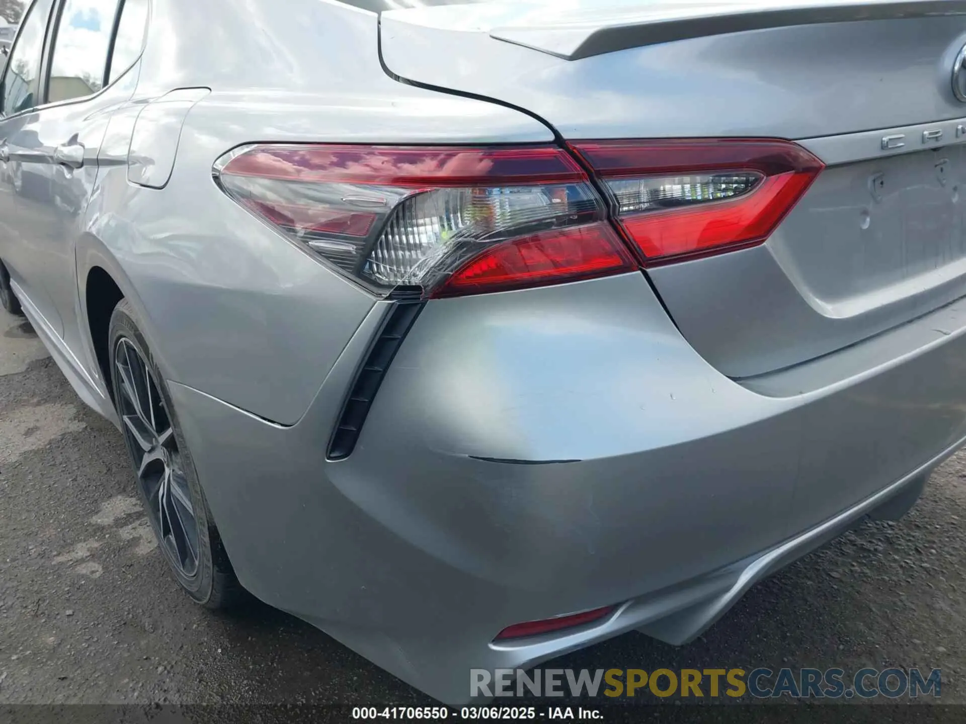 20 fotografías del automóvil dañado 4T1G11AK3MU427586 TOYOTA CAMRY 2021
