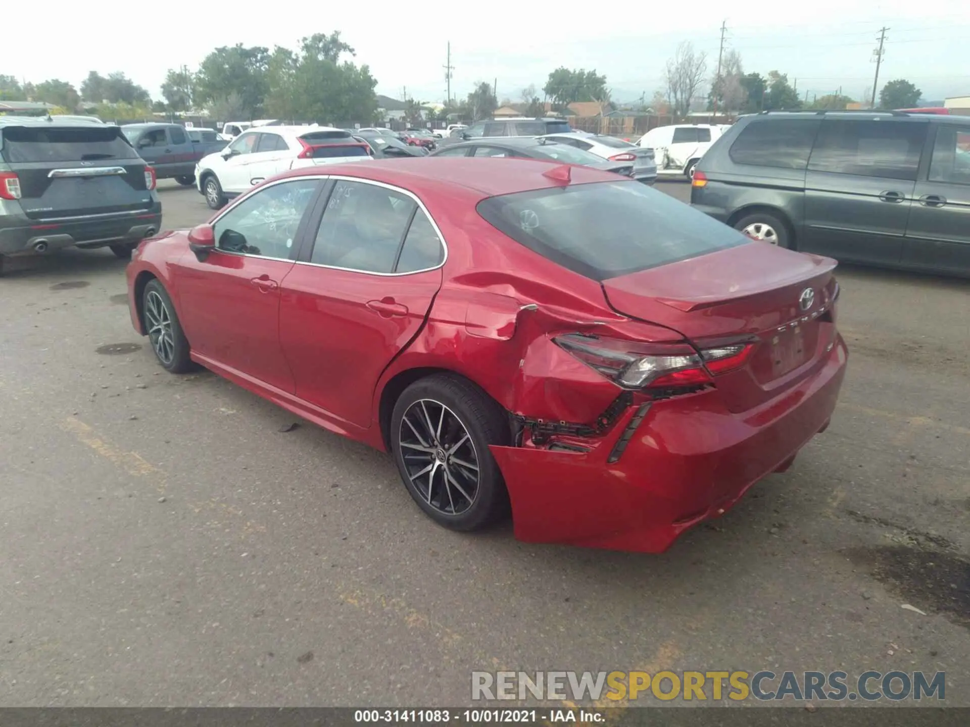3 fotografías del automóvil dañado 4T1G11AK3MU428513 TOYOTA CAMRY 2021