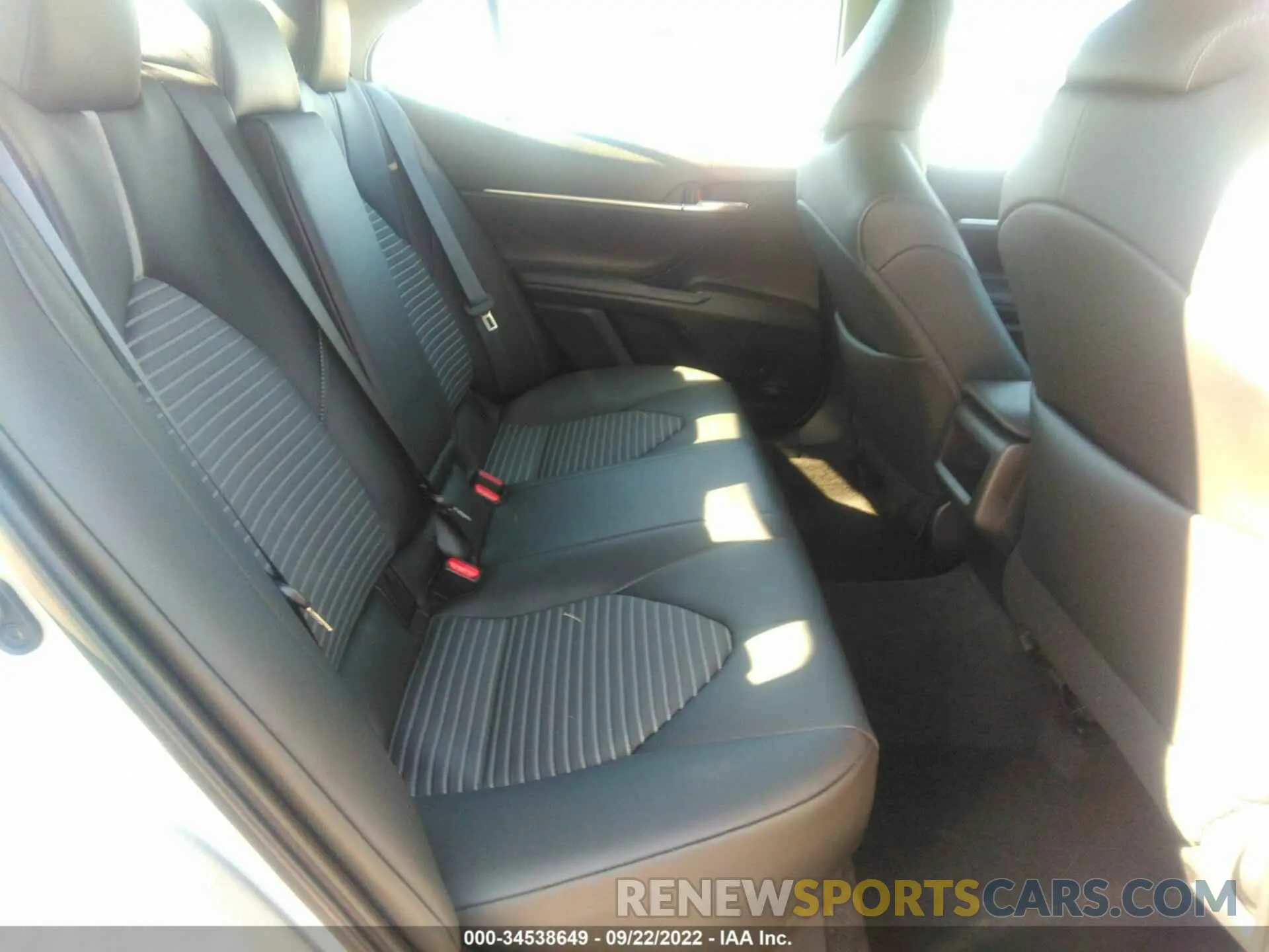 8 fotografías del automóvil dañado 4T1G11AK3MU430150 TOYOTA CAMRY 2021