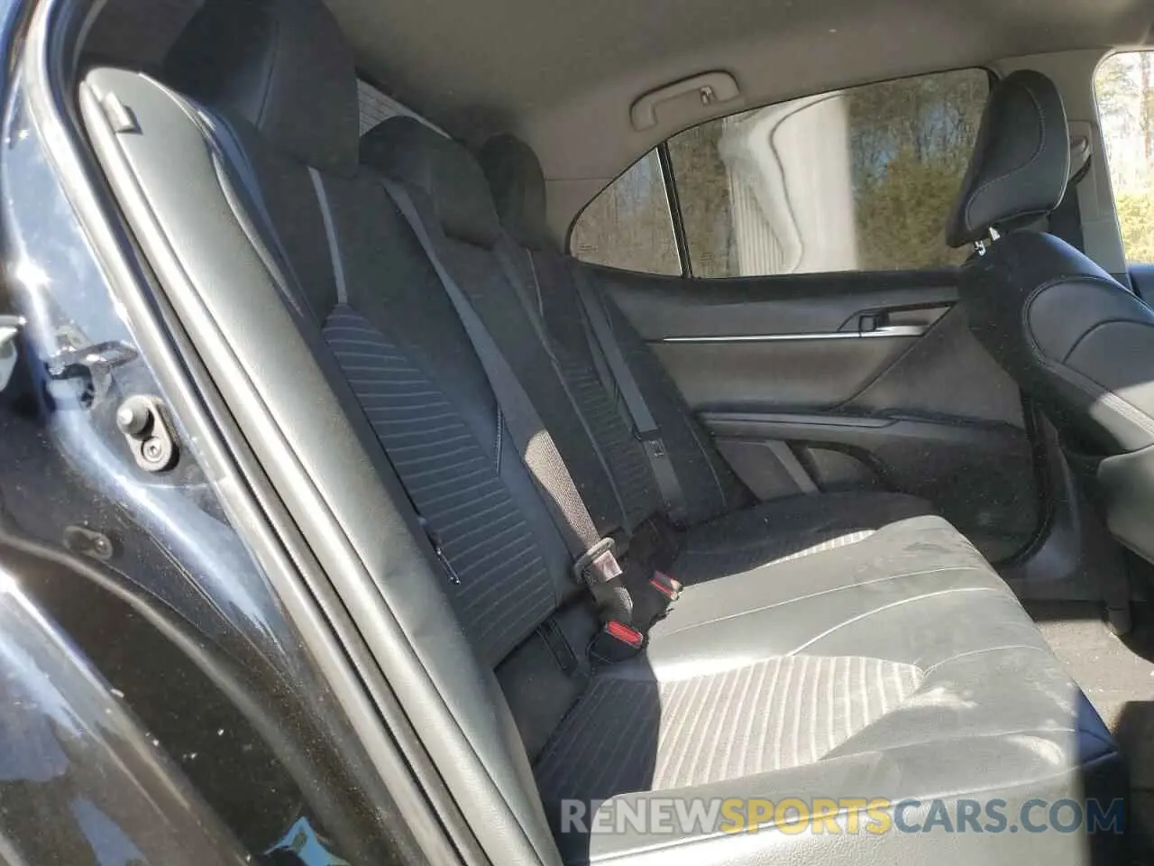 10 fotografías del automóvil dañado 4T1G11AK3MU432044 TOYOTA CAMRY 2021