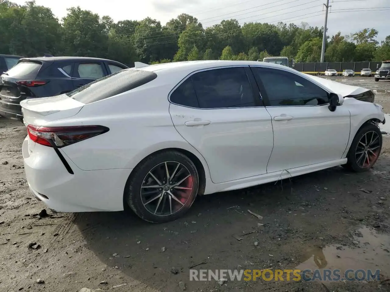 3 fotografías del automóvil dañado 4T1G11AK3MU446171 TOYOTA CAMRY 2021