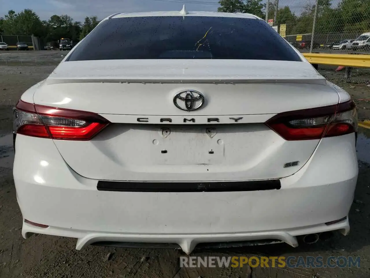 6 fotografías del automóvil dañado 4T1G11AK3MU446171 TOYOTA CAMRY 2021