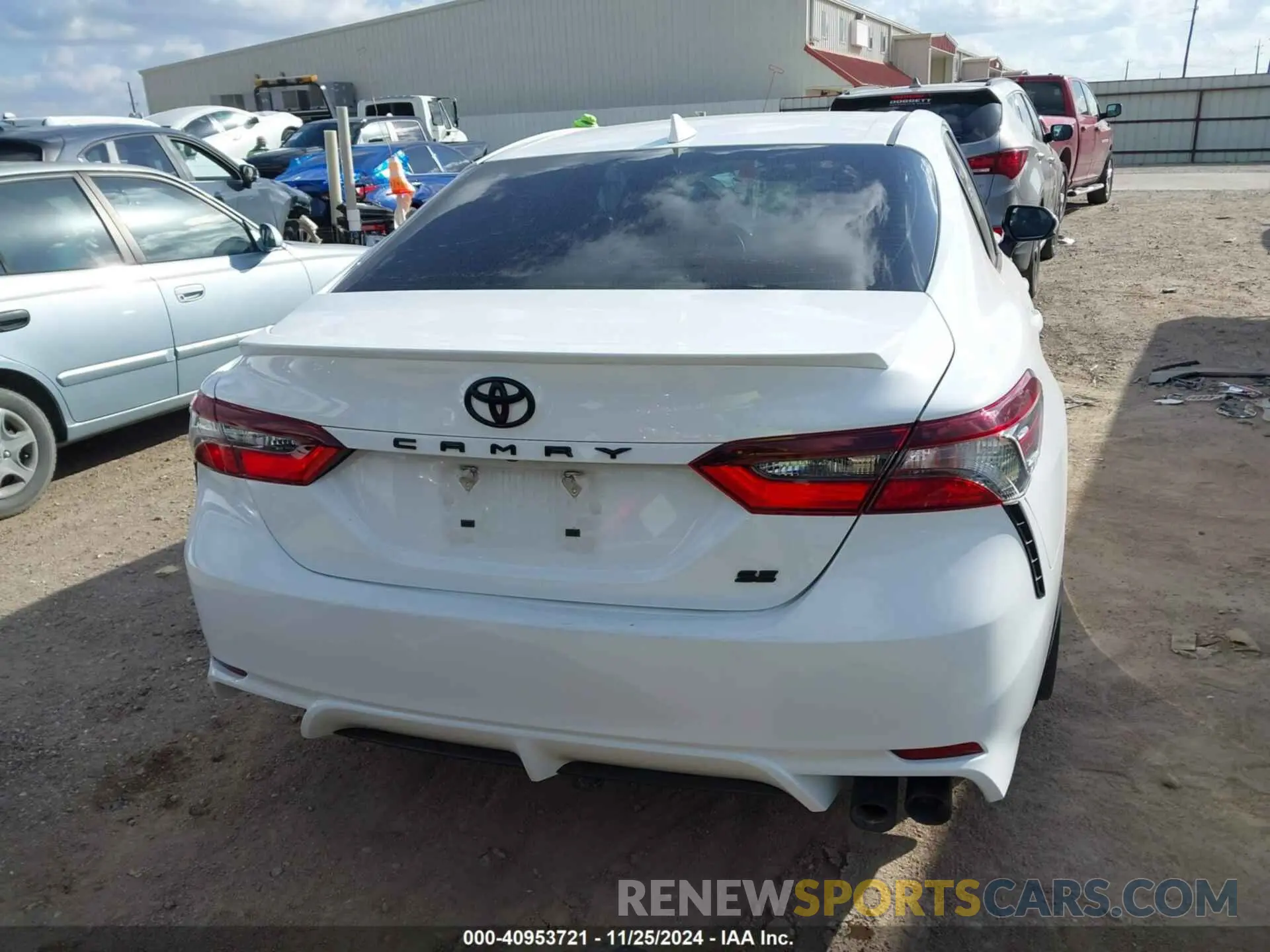 16 fotografías del automóvil dañado 4T1G11AK3MU448177 TOYOTA CAMRY 2021